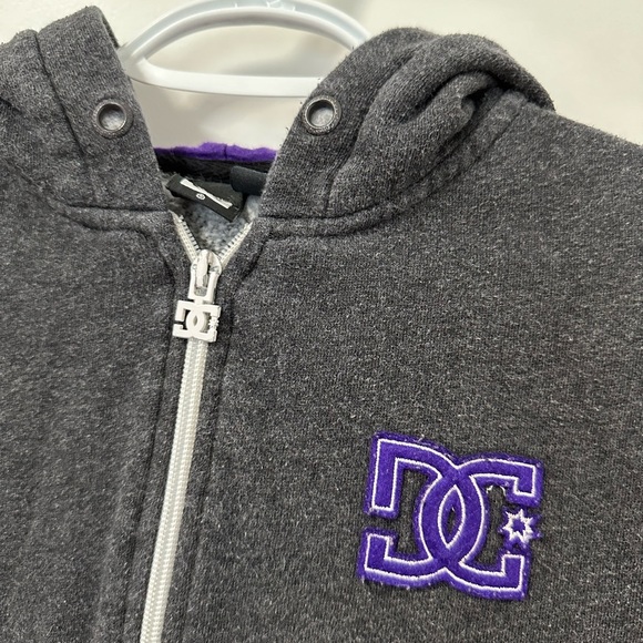 DC zip up hoodie - Picture 2 of 11